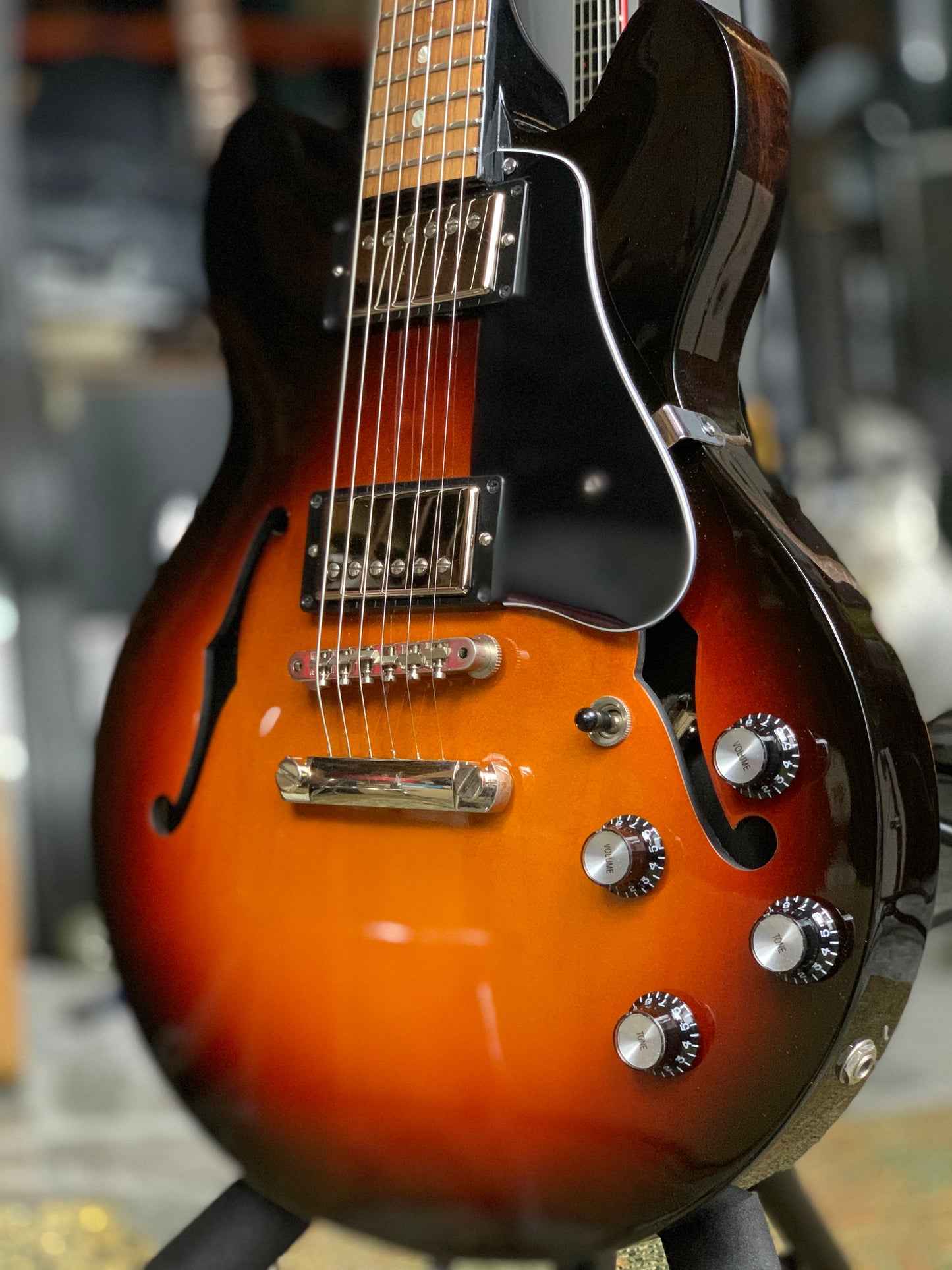 2017 Gibson Memphis ES-339 Studio 4-Knob Sunburst smaller es-335