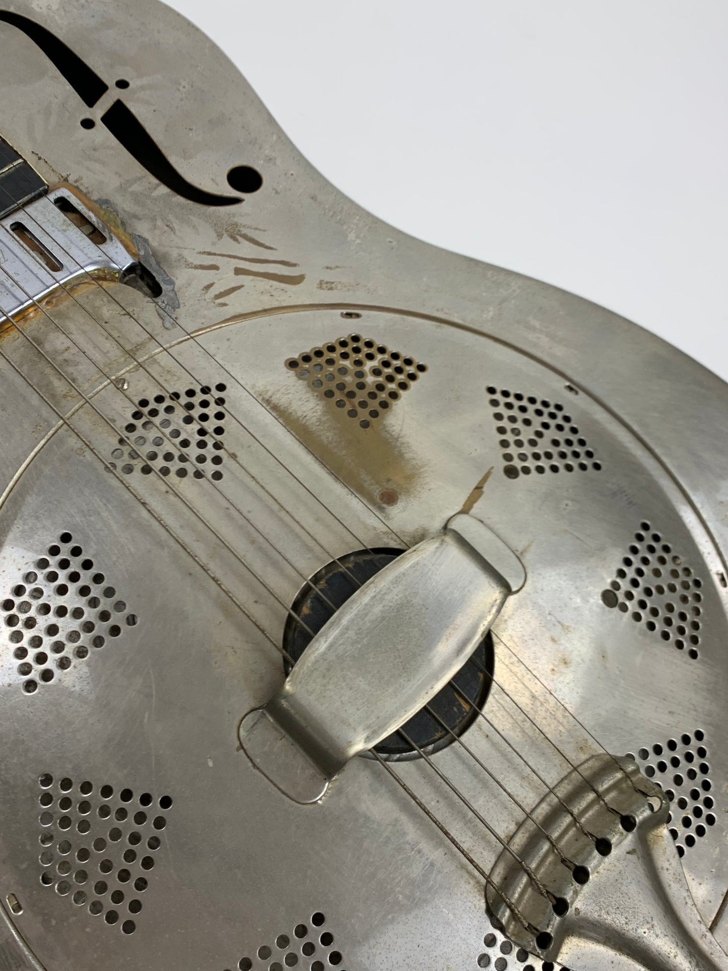 1930 National Style 0 Round Neck Resonator Electric Guitar | Vintage Electrified!