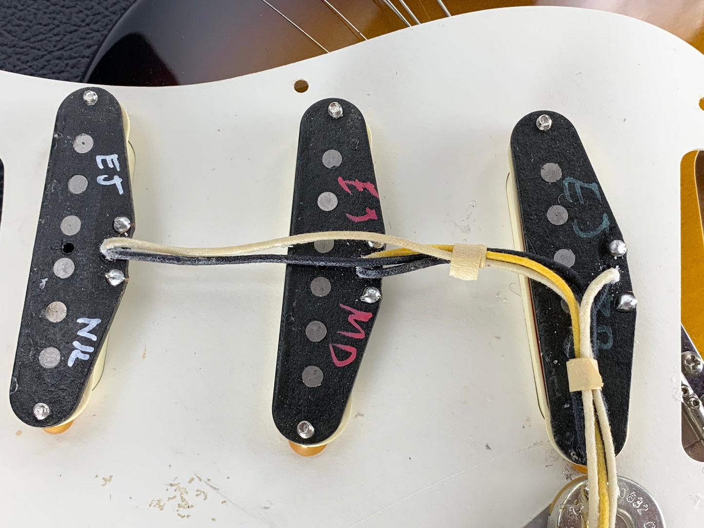 2009 Fender Custom Shop Masterbuilt ROADSHOW '57 Stratocaster - Eric Johnson, 1957 Maple Neck Strat! 2-Tone Sunburst!