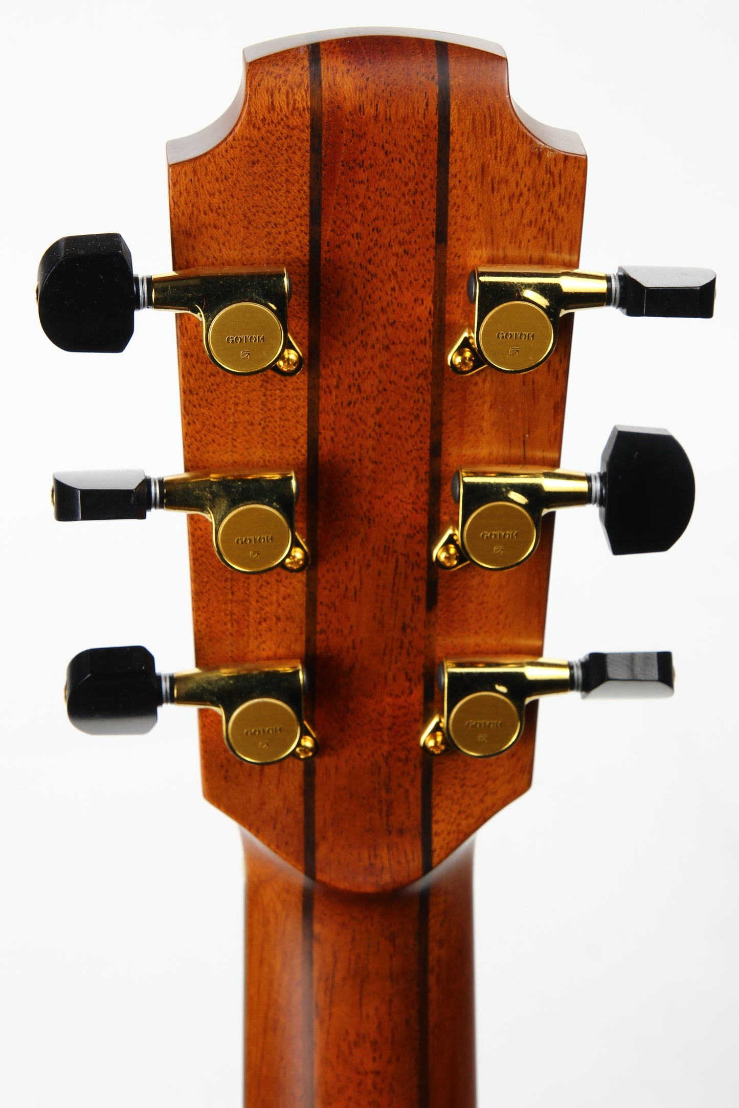 CLEAN 2011 Lowden O-23 Red Cedar & Solid Walnut Flat Top Acoustic Guitar - Made in Ireland!