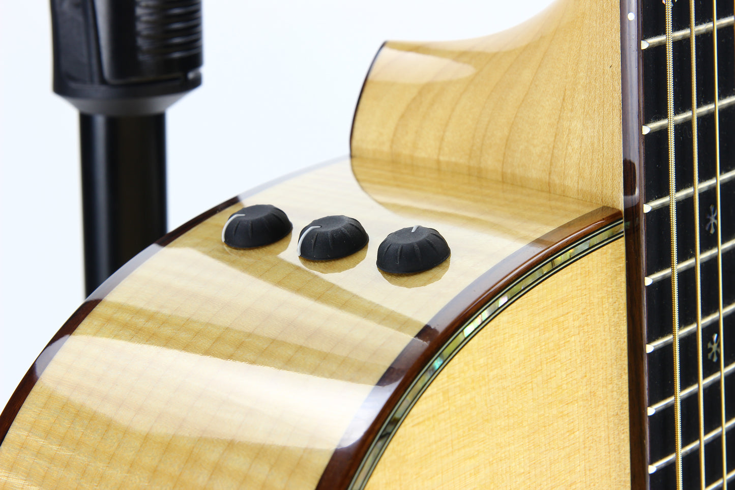 UNPLAYED! 2003 Taylor 614ce-L3 Fall Limited - Flamed Maple, Cocobolo Fittings, 914 Abalone Inlays!