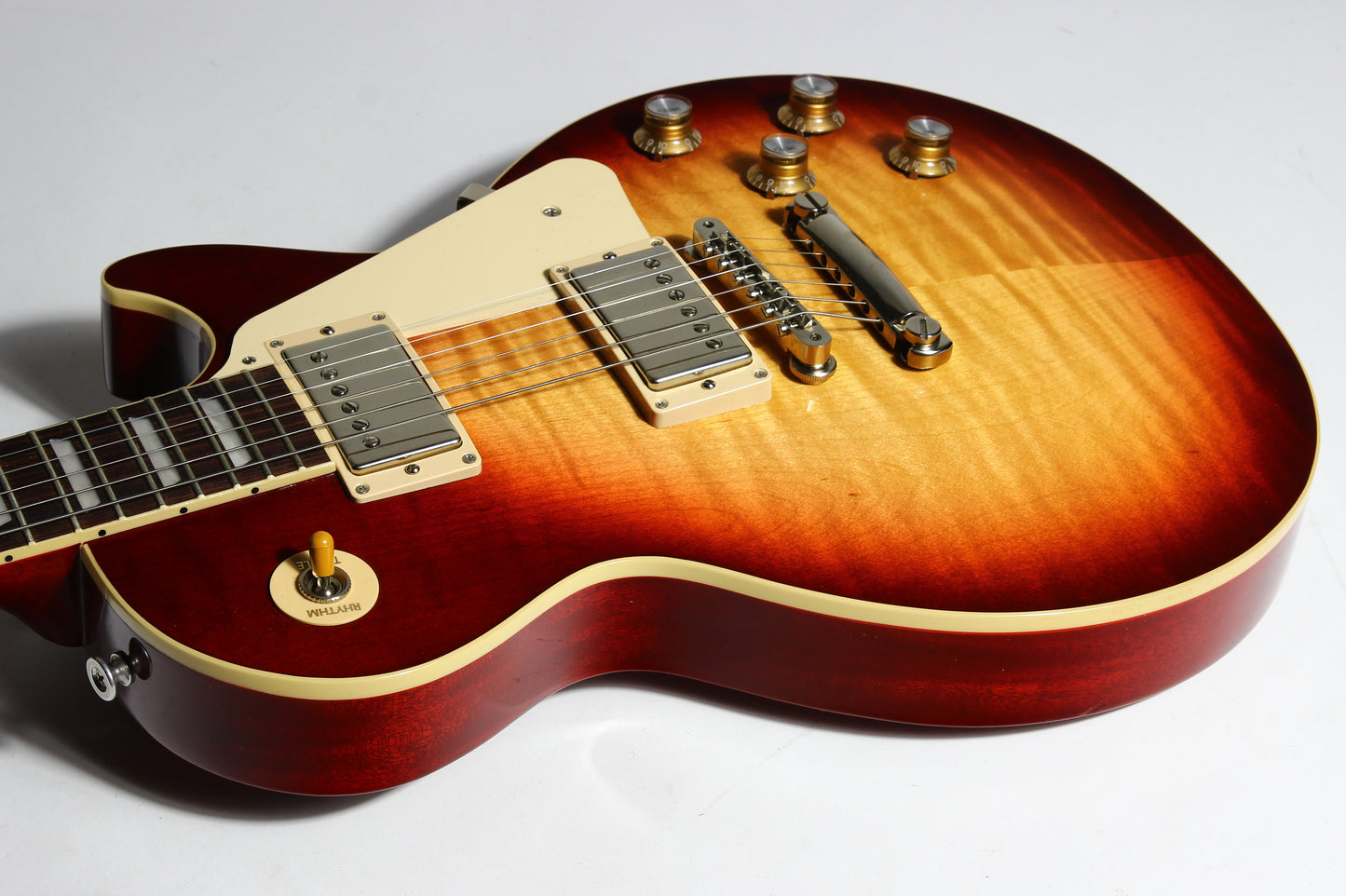 Gibson USA Les Paul Standard '60s Sunburst Figured Top 2023