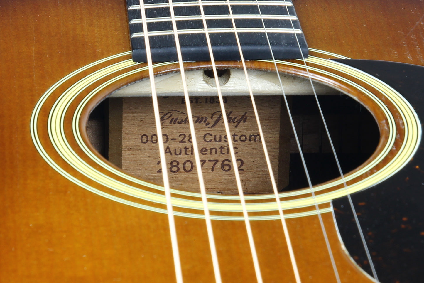Martin Custom Shop 000-28 Authentic 1937 Aged Ambertone Stage 1 Aging Adirondack Spruce and Rosewood