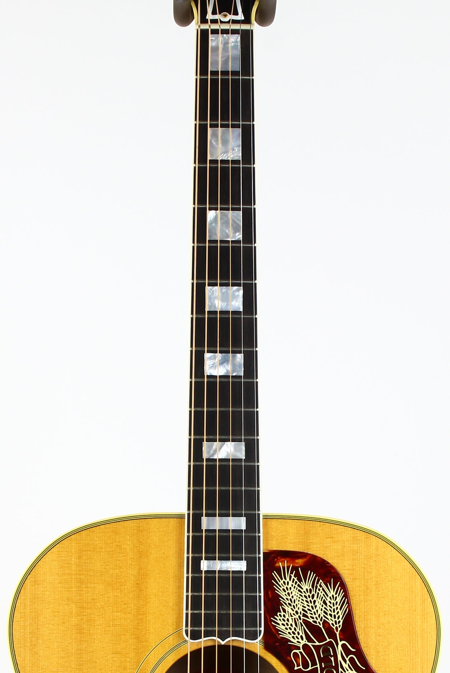 2005 Gibson Custom Shop Montana Gold J-200 w Original Case Jumbo Flattop!