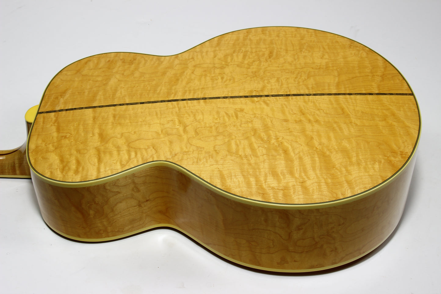 2005 Gibson Custom Shop Montana Gold J-200 w Original Case Jumbo Flattop!