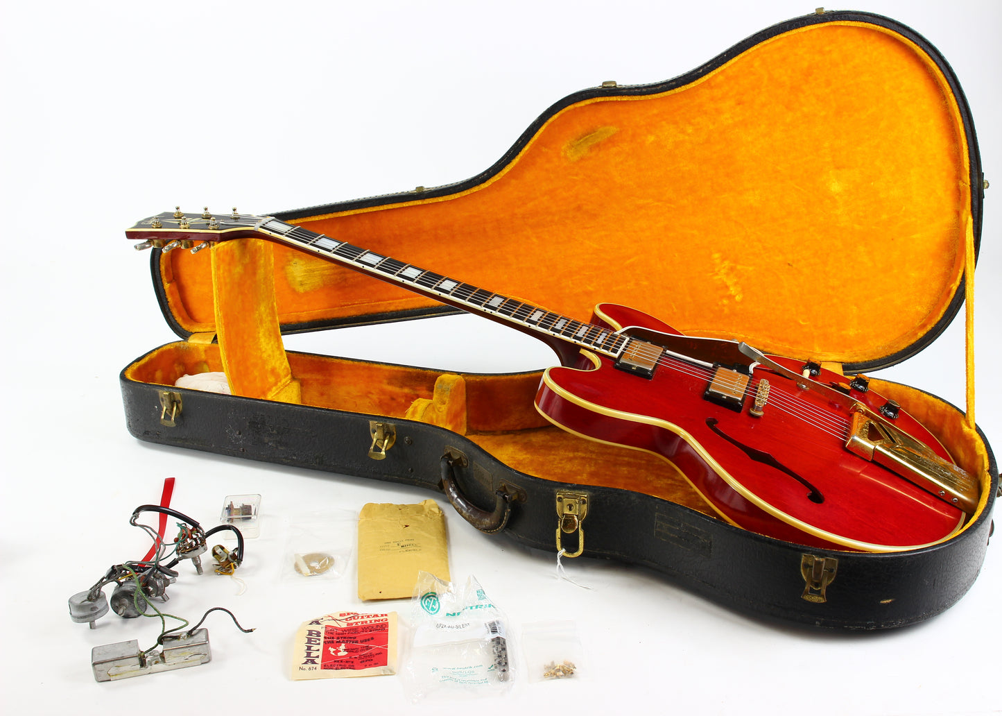 1961 Gibson ES-355 TDSV Cherry 2 PAF Humbuckers Vintage Guitar | Original Case 335 345