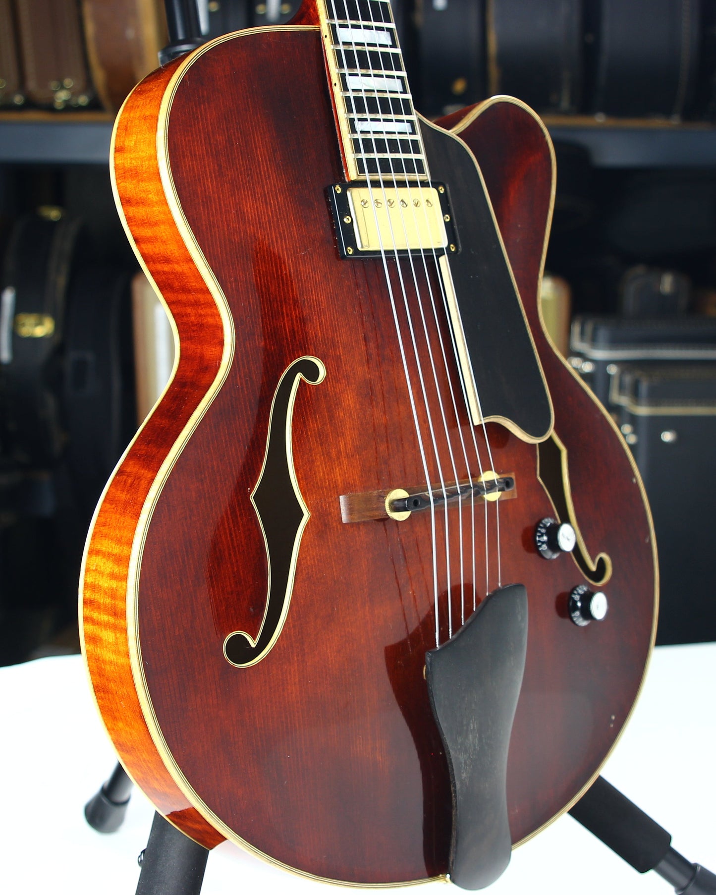 2011 Eastman Jazz Elite 16" Electric Archtop Guitar - Lollar Pickup, Schaller Tuners, MOP Inlays, Ebony Board