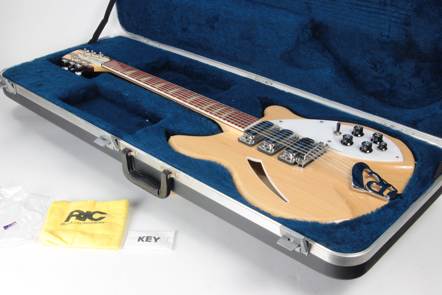 1997 Rickenbacker 370/12 VP MG - Mapleglo, 3 Toaster Pickups, 12-string Roger McGuinn Byrds type