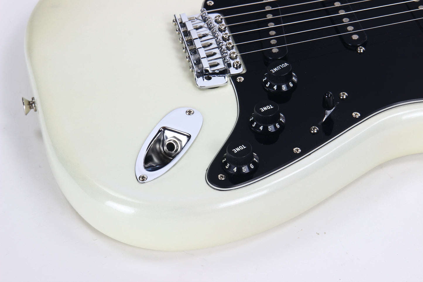 NOS! 1979 Fender 25th Silver Anniversary Stratocaster in WHITE PEARLESCENT! Original BOX, Paperwork etc!