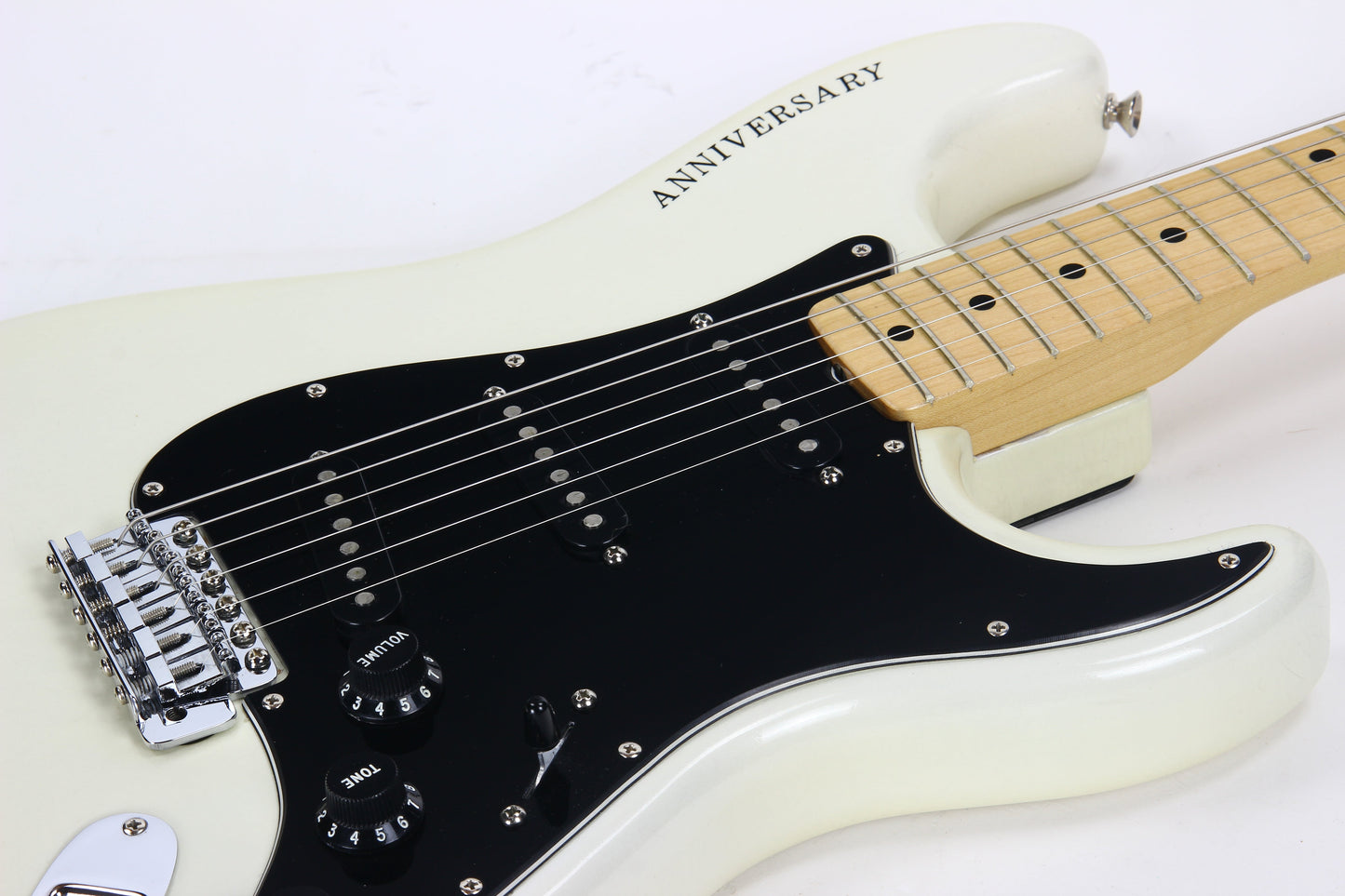 NOS! 1979 Fender 25th Silver Anniversary Stratocaster in WHITE PEARLESCENT! Original BOX, Paperwork etc!