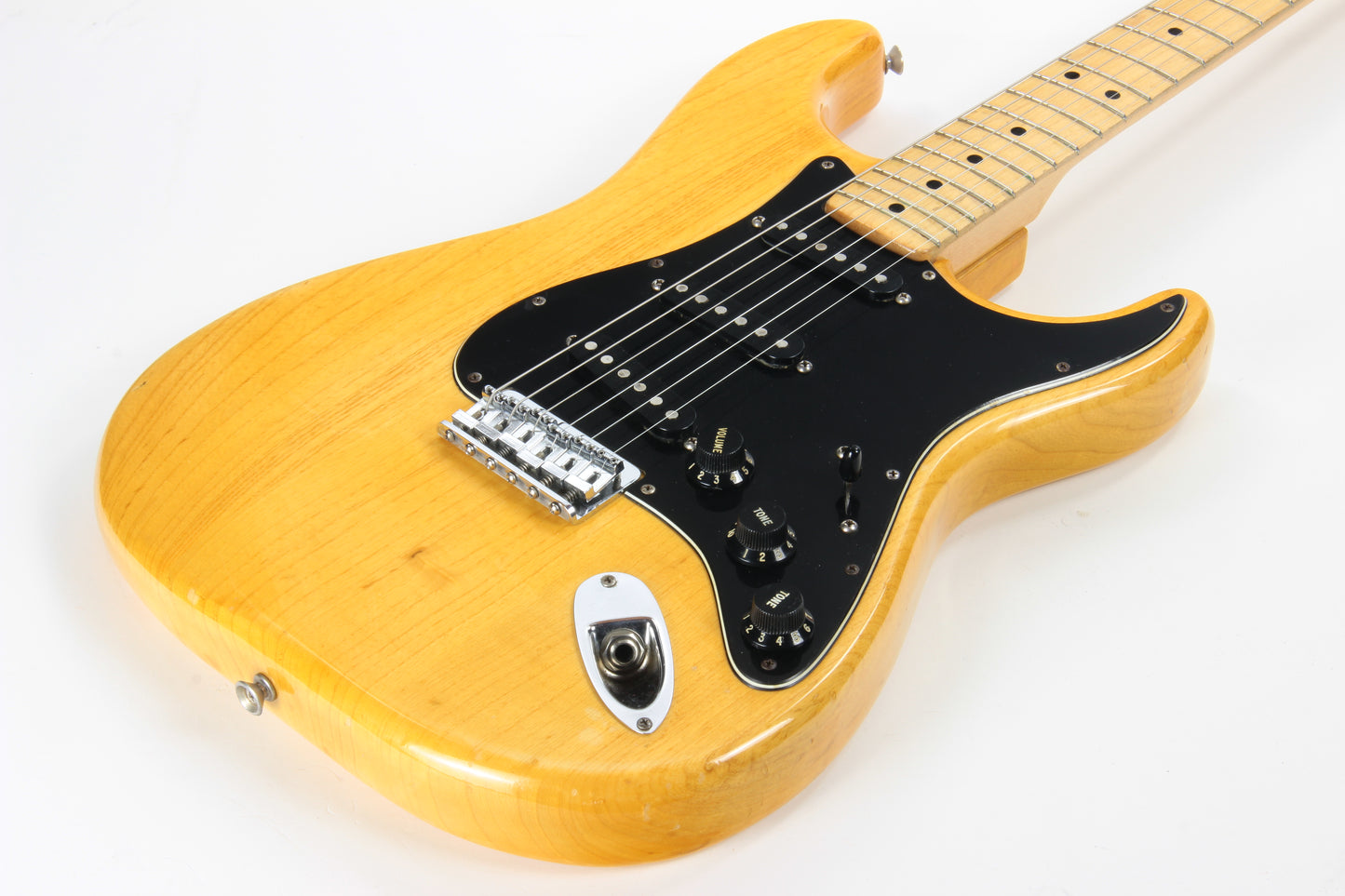 LIGHT! 1977 Fender Stratocaster FLAMED ASH Natural - Maple Neck Strat Vintage USA 1970's Hardtail