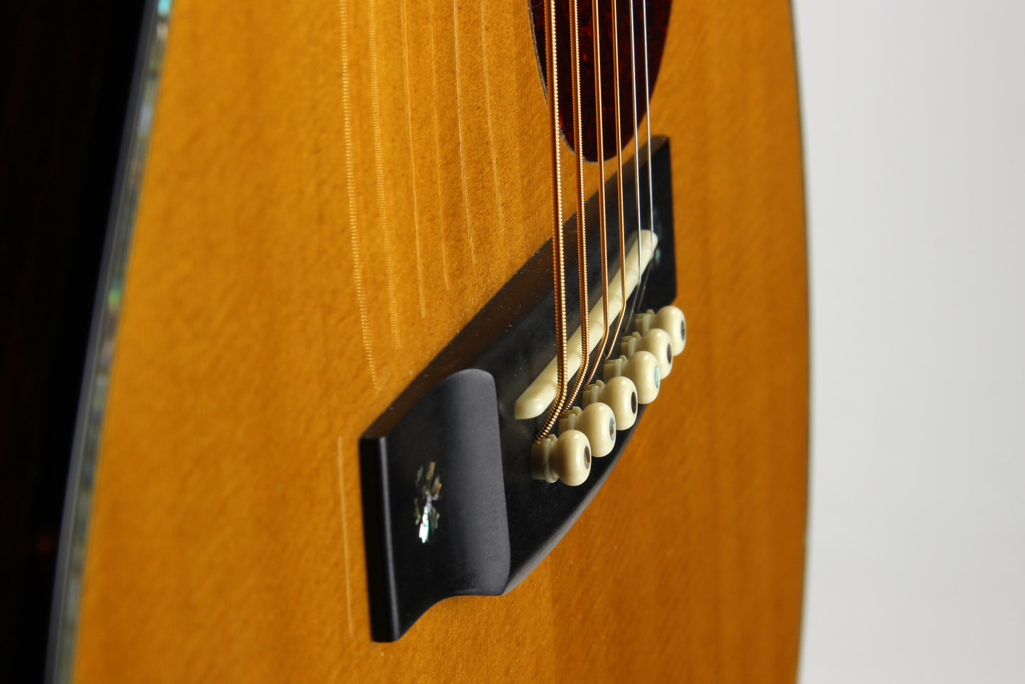 1997 Martin PAUL SIMON OM-42 Signature Model OM-42PS Limited Edition -- SIGNED LABEL