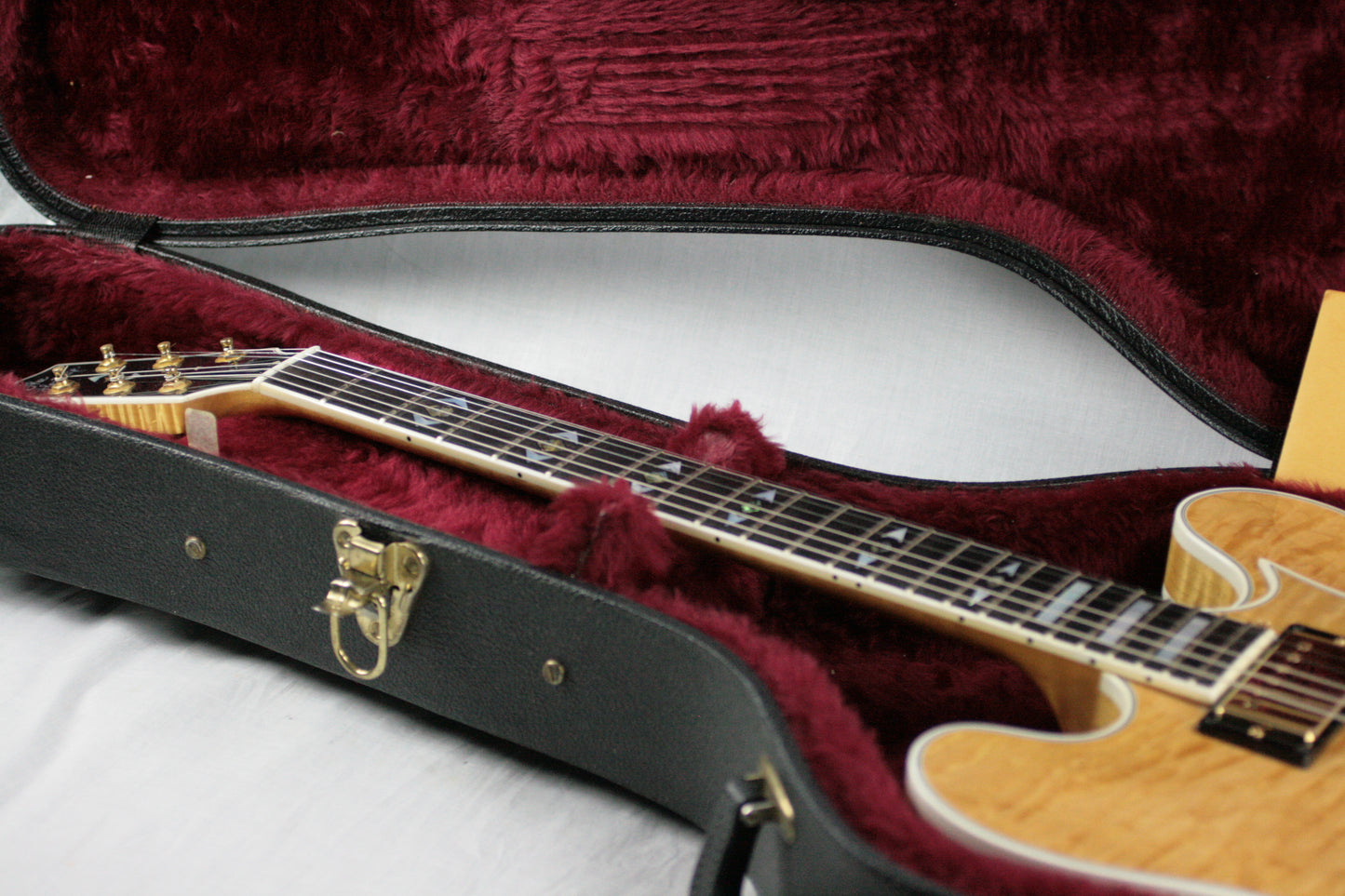 FLAME! 1996 Heritage H-555 Antique Natural Semi-Hollowbody Guitar! Made in USA Kalamazoo Factory!