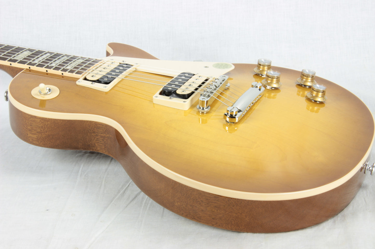 2019 Gibson Les Paul Classic Honeyburst 60's Neck w Zebra Pickups! w OHSC!