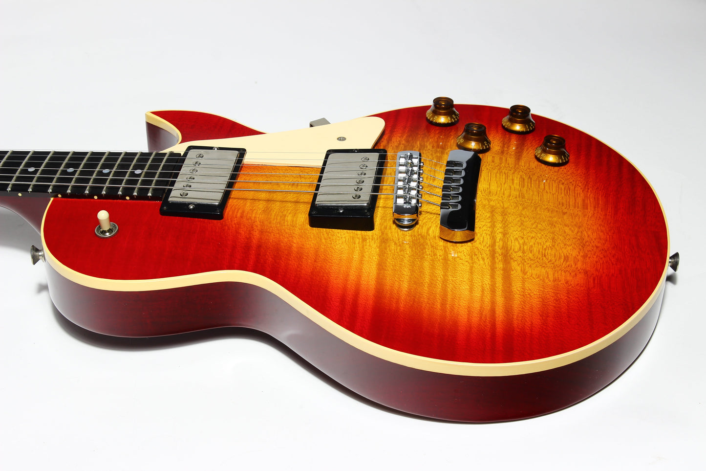 1989 Heritage H-140 CM ACB Gibson '57 Classic Les Paul Pickups - Antique Cherry Sunburst, Curly Maple