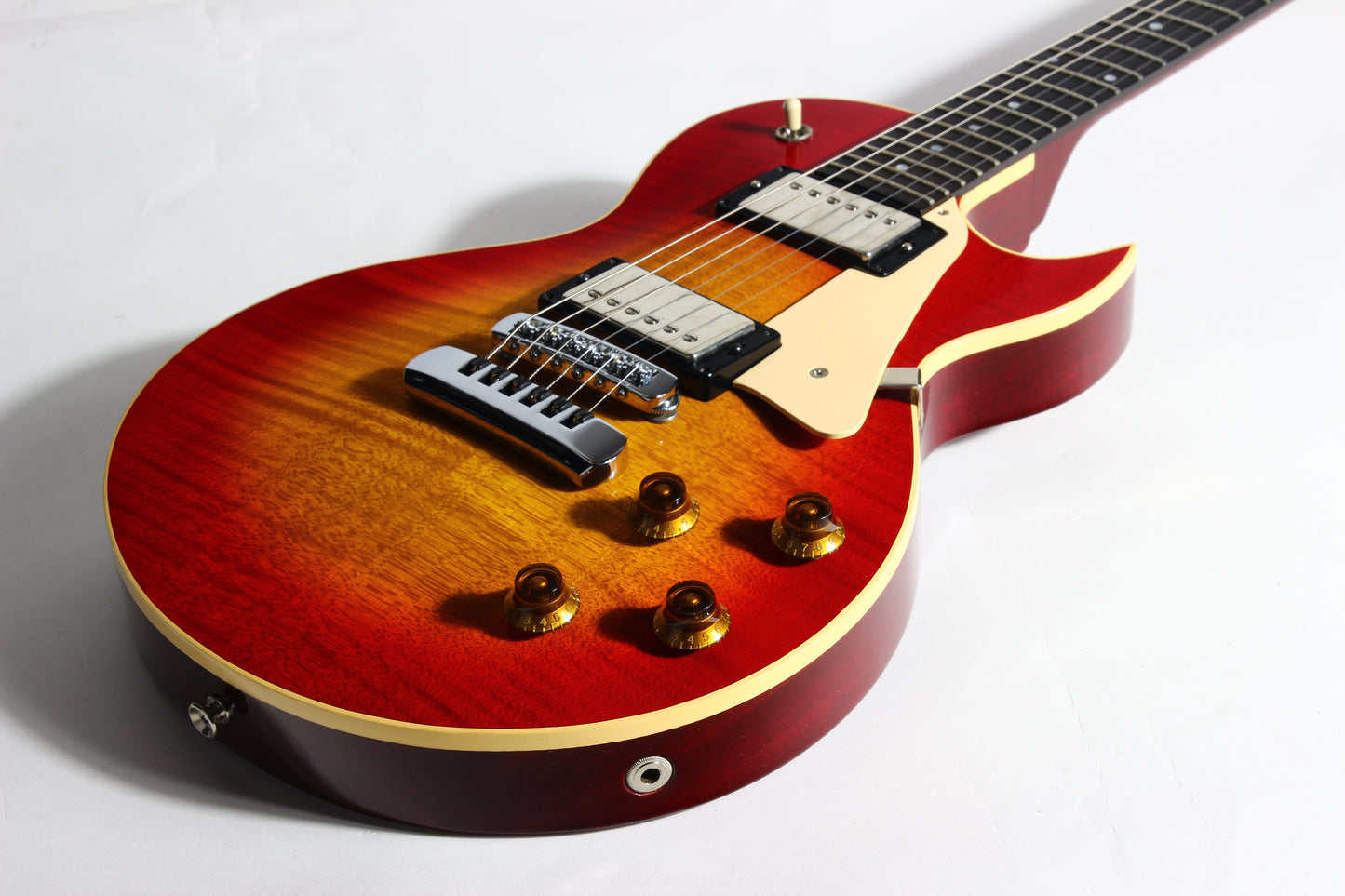 1989 Heritage H-140 CM ACB Gibson '57 Classic Les Paul Pickups - Antique Cherry Sunburst, Curly Maple