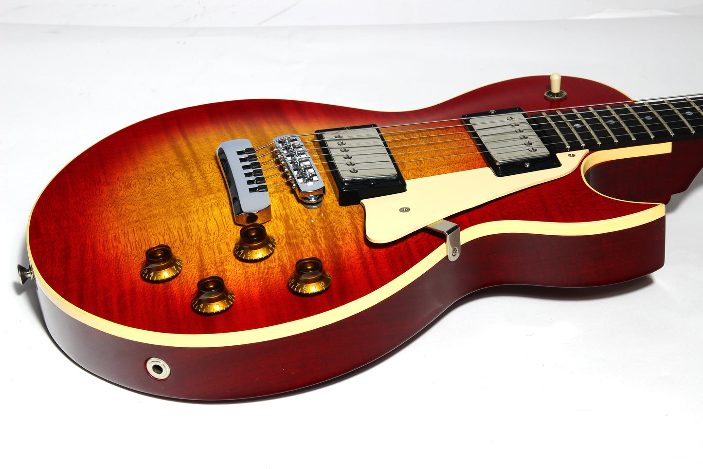 1989 Heritage H-140 CM ACB Gibson '57 Classic Les Paul Pickups - Antique Cherry Sunburst, Curly Maple