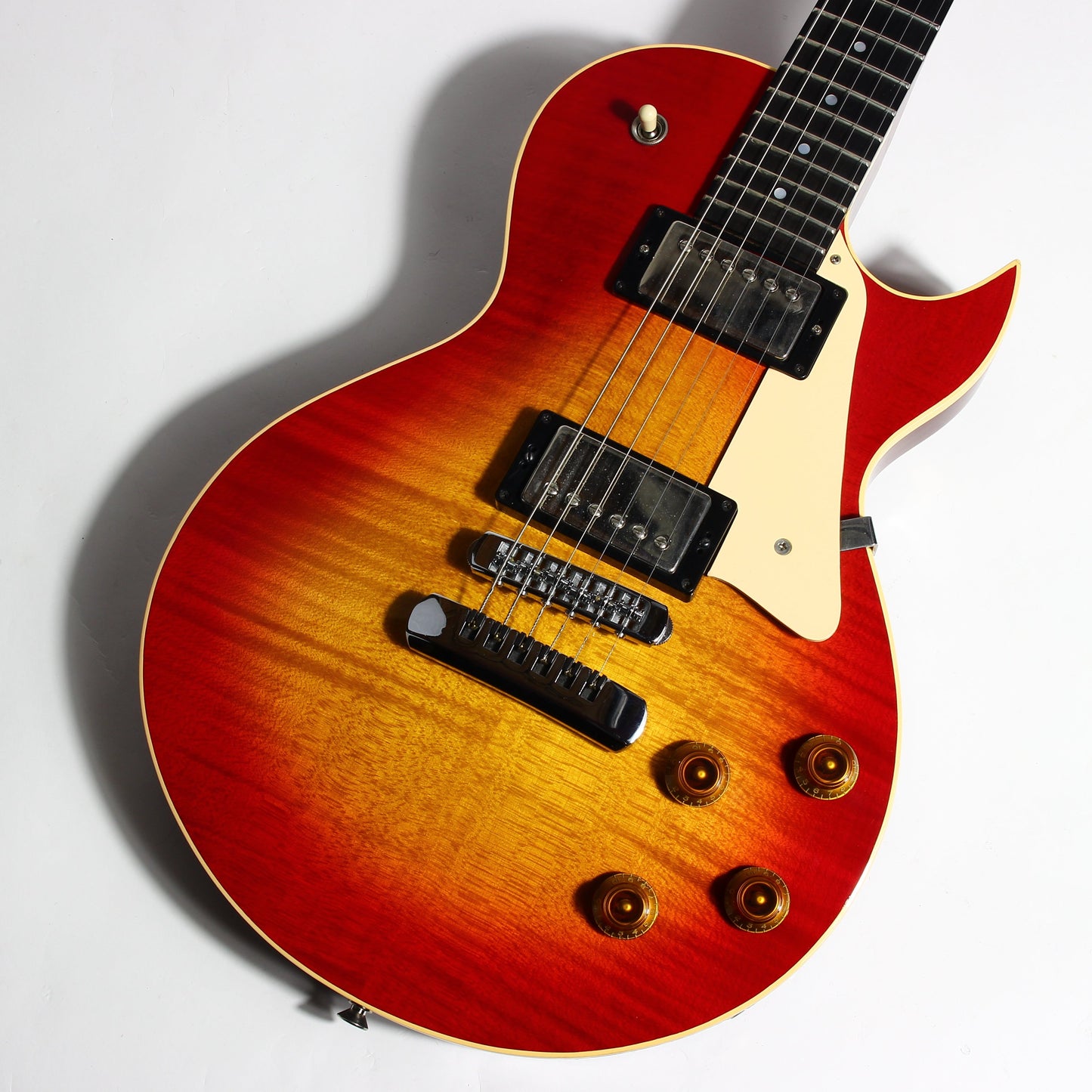 1989 Heritage H-140 CM ACB Gibson '57 Classic Les Paul Pickups - Antique Cherry Sunburst, Curly Maple