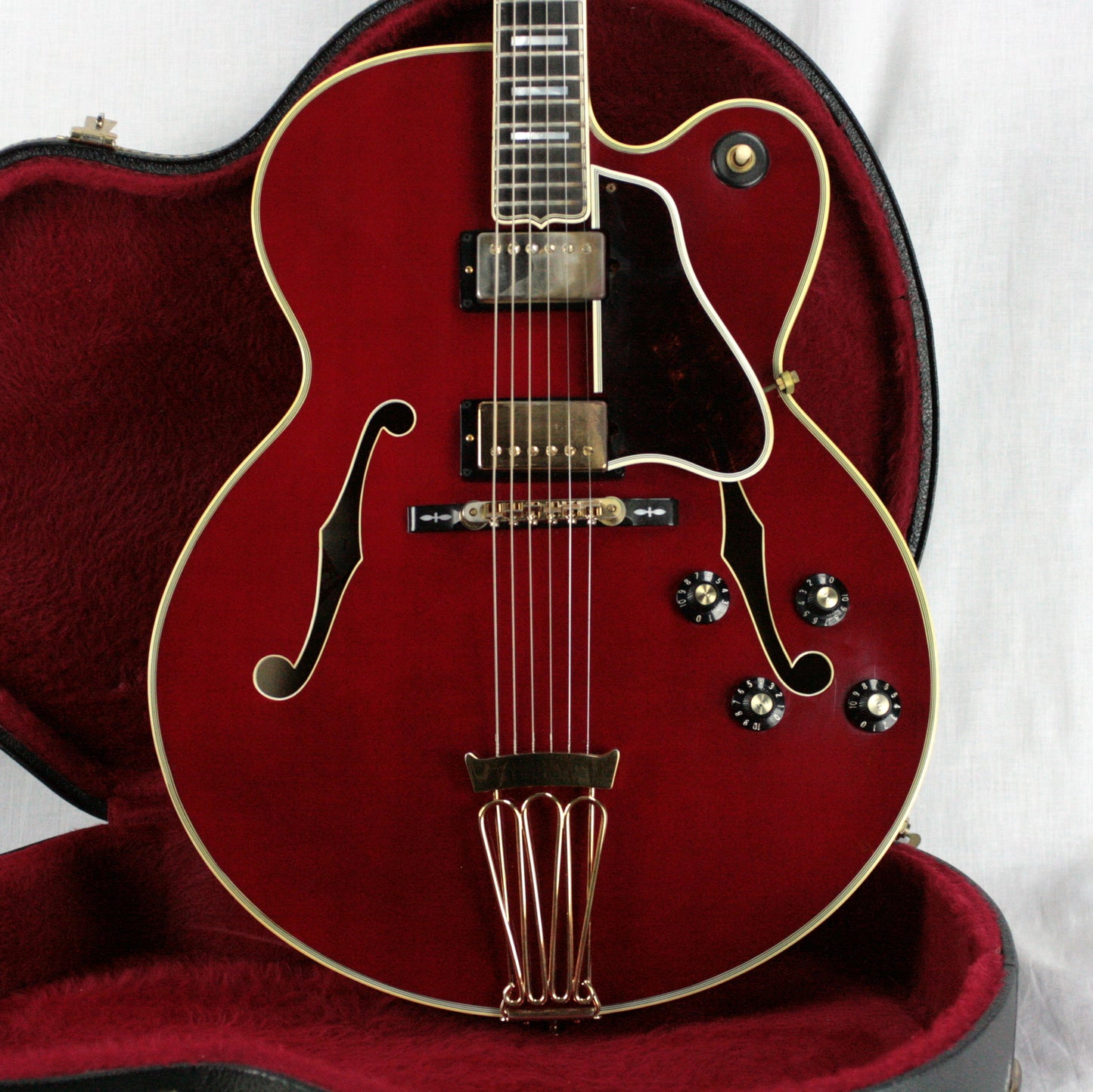 INCREDIBLY RARE 1980 Gibson Byrdland w/ F5 Mandolin Headstock! CHERRY RED! es335 one off