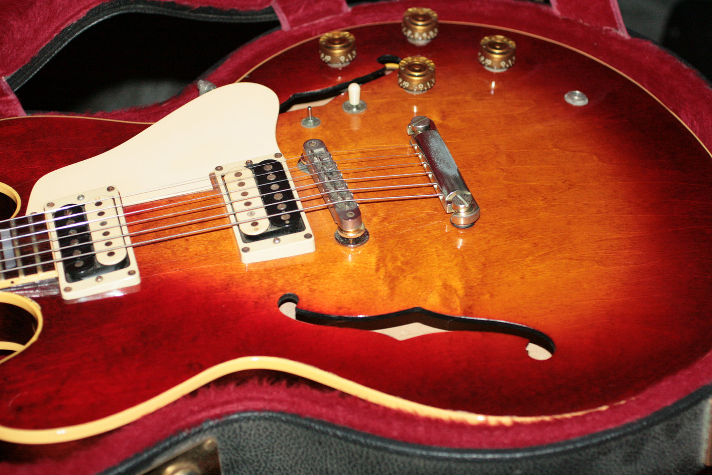 RARE 1982 Gibson ES-369 Cherry Sunburst w/ OHSC! Dirty Fingers Pickups! 335 347 355