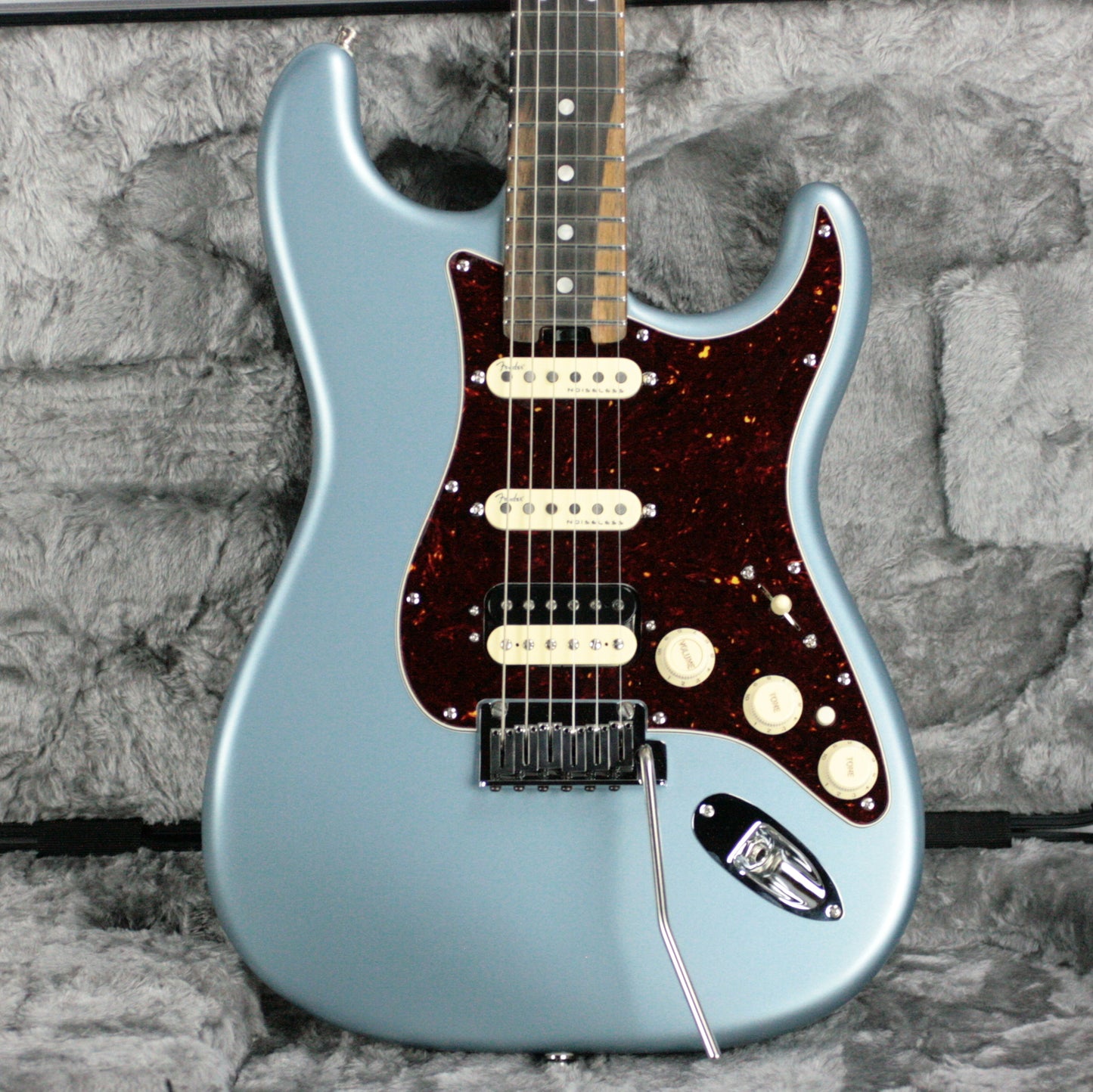 2018 Fender American Elite Stratocaster HSS EBONY Shawbucker Satin Ice Blue Metallic USA Strat