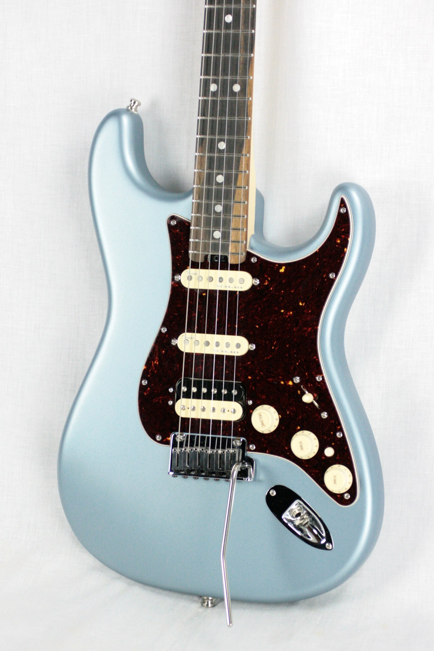 2018 Fender American Elite Stratocaster HSS EBONY Shawbucker Satin Ice Blue Metallic USA Strat