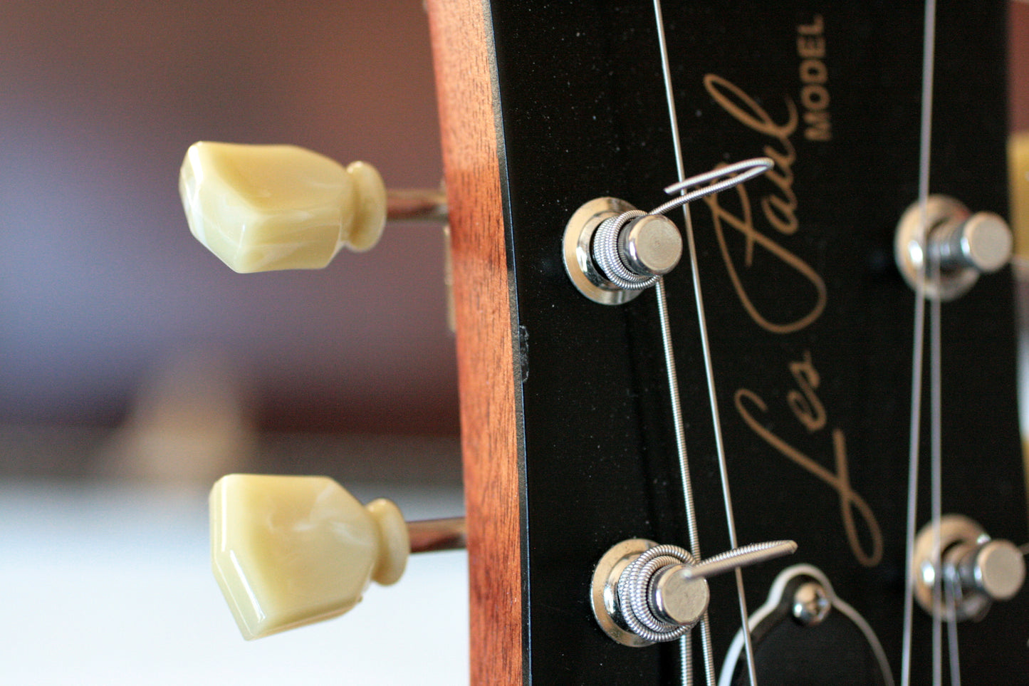 MINTY 2007 Gibson Les Paul Standard Flametop Honeyburst plus Zebra Pickups Slash 50's neck! 7.2 lbs!