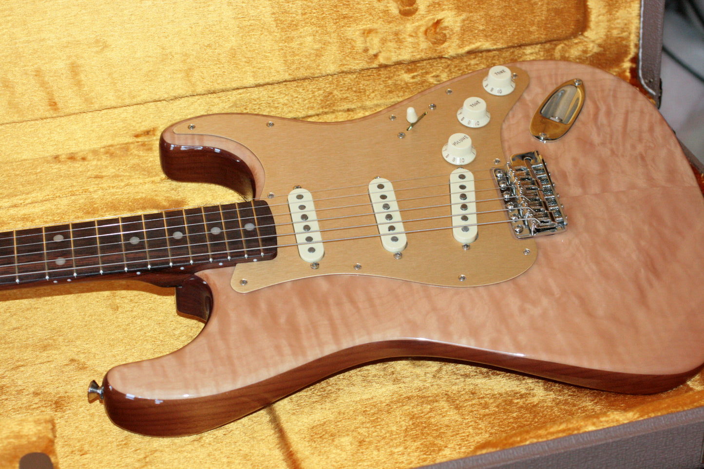 2019 Fender USA Rarities Quilt Maple Top American Original '60s Stratocaster Natural Rosewood Neck Strat