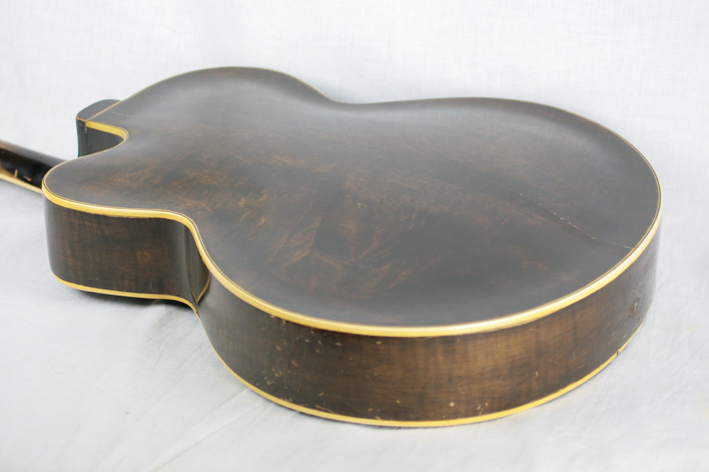 1949 Gibson L-7C Acoustic Archtop Guitar Project in Sunburst L7 Cutaway