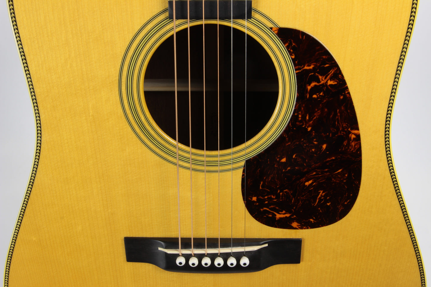 2013 Martin D-28 Authentic 1941 Madagascar Rosewood, Adirondack Spruce - Acoustic Flat Top