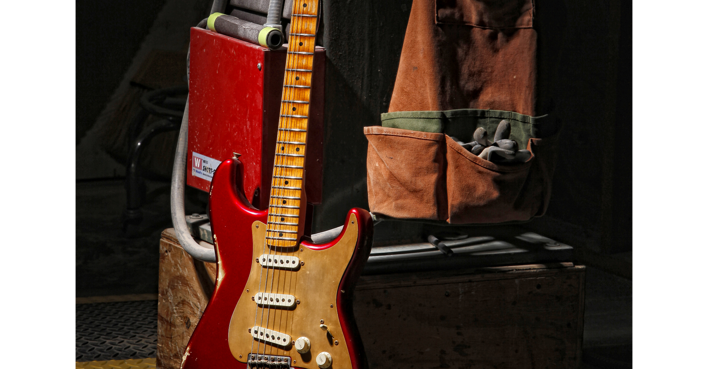 2010 Fender Custom Shop LTD '58 Stratocaster Relic Abigail Ybarra Pups! Candy Apple Red Gold Guard!