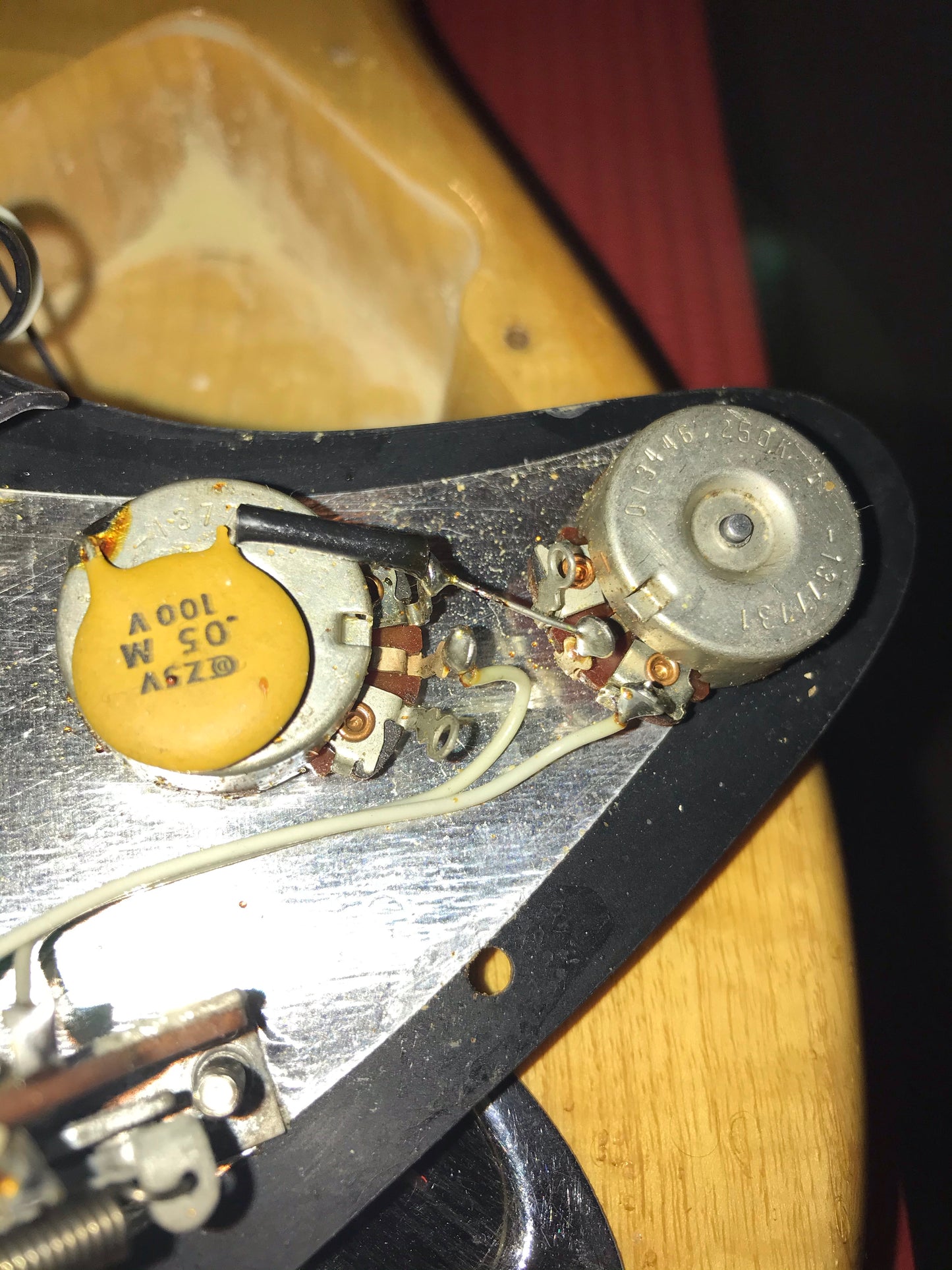 LIGHT! 1977 Fender Stratocaster FLAMED ASH Natural - Maple Neck Strat Vintage USA 1970's Hardtail