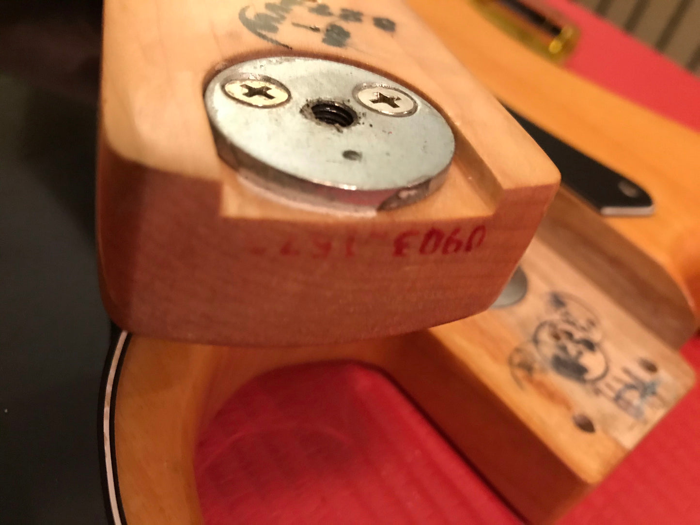 LIGHT! 1977 Fender Stratocaster FLAMED ASH Natural - Maple Neck Strat Vintage USA 1970's Hardtail