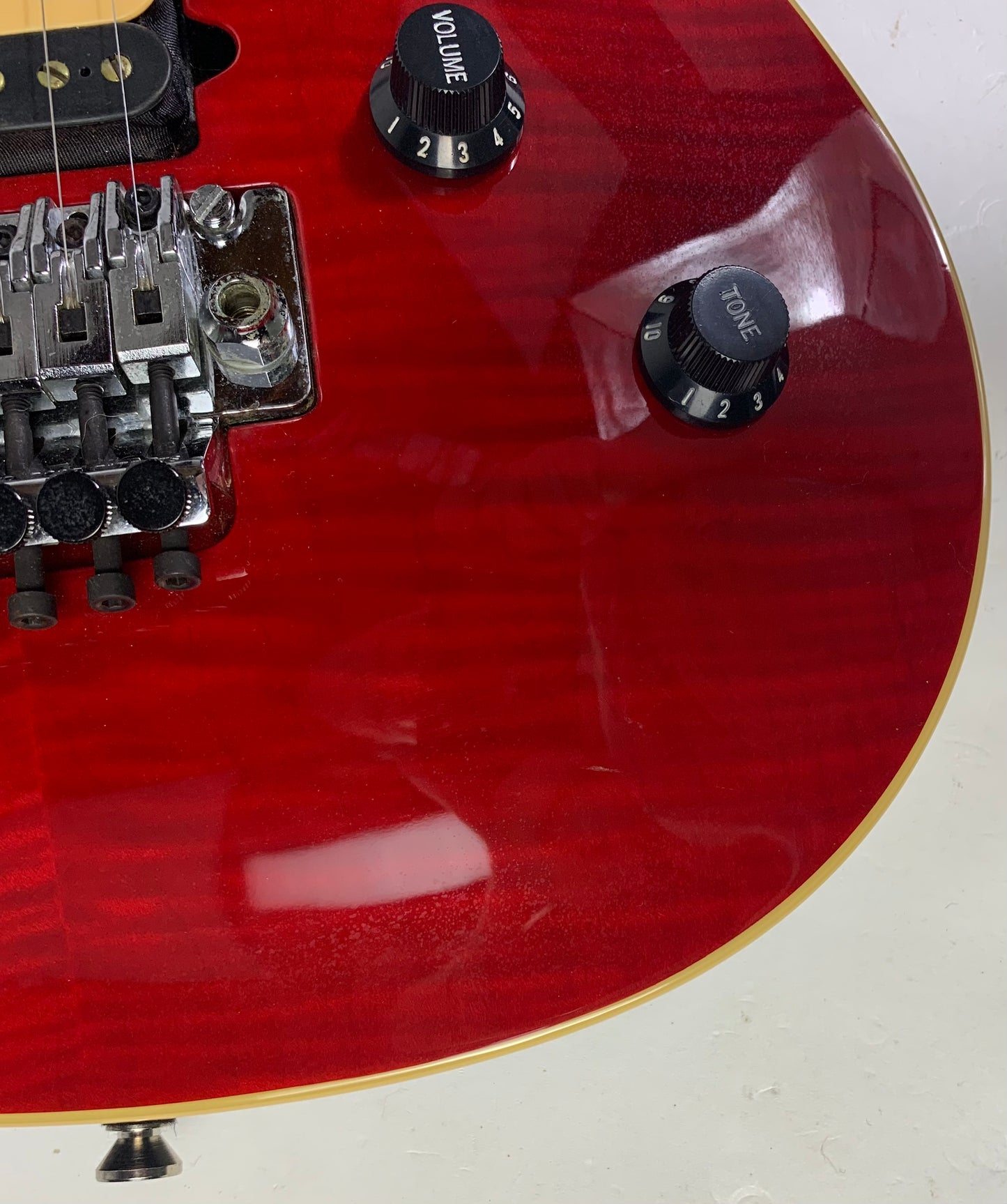 c. 1998 Peavey EVH Wolfgang Standard Archtop Deluxe Red w Binding Flametop USA