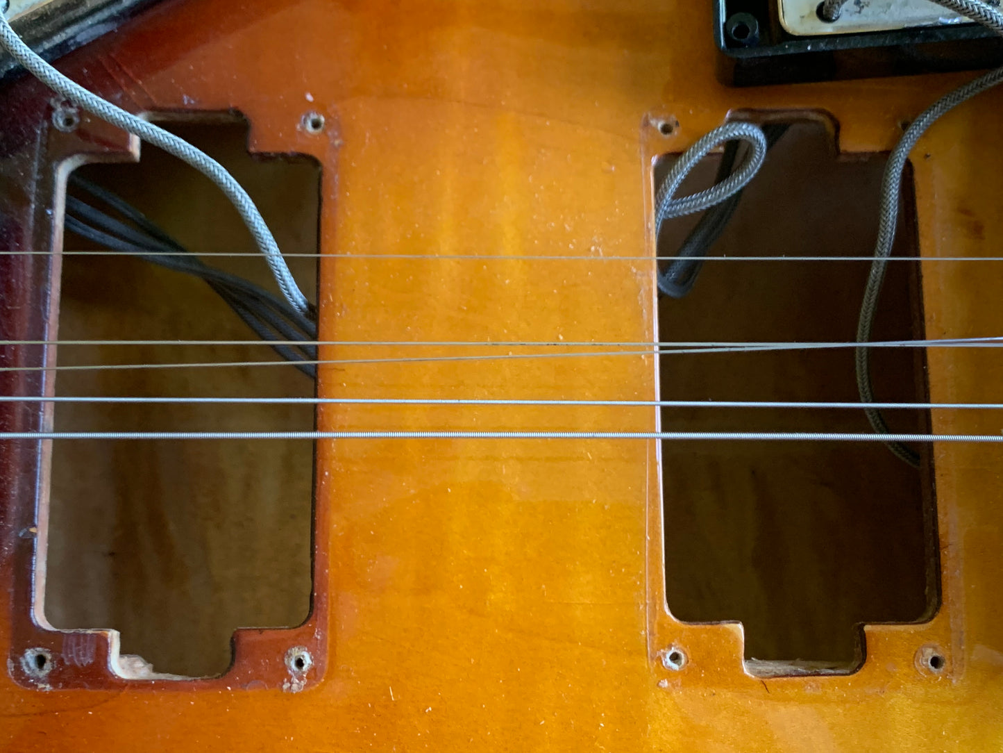 1962 Gibson ES-350T Florentine Cutaway Sunburst Hollowbody