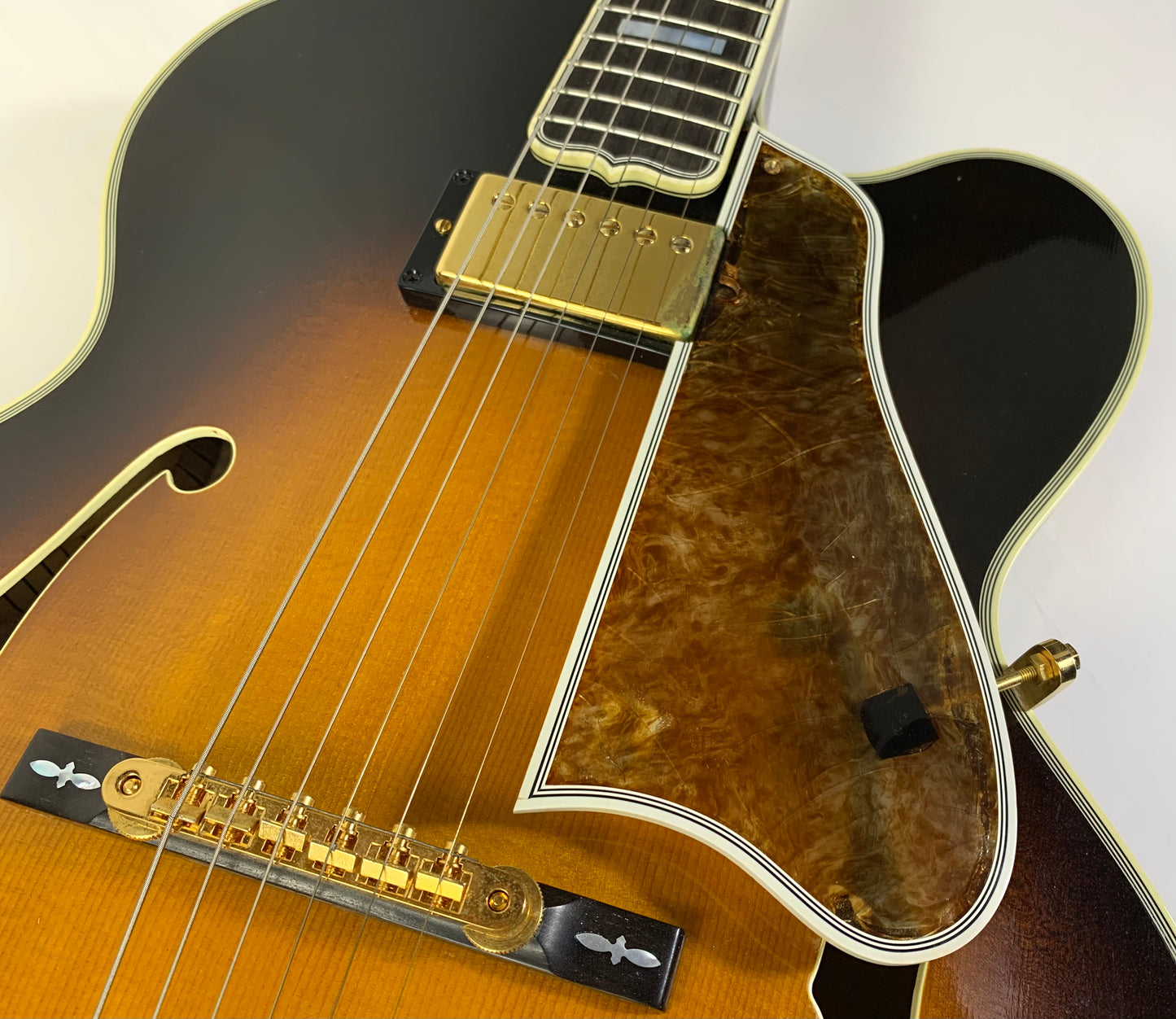 1997 Gibson Custom Shop Historic WES MONTGOMERY L-5 Sunburst One Pickup Signature Model Archtop Electric Guitar