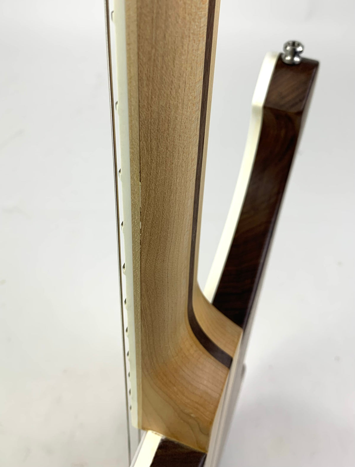 2026 Rickenbacker 4003W Walnut Electric Bass Guitar Stereo Neck-Through 4003