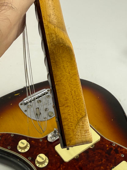 1961 Fender Jazzmaster Sunburst Vintage | 100% Original & Hard Case, Slab Board Neck, Offset Guitar