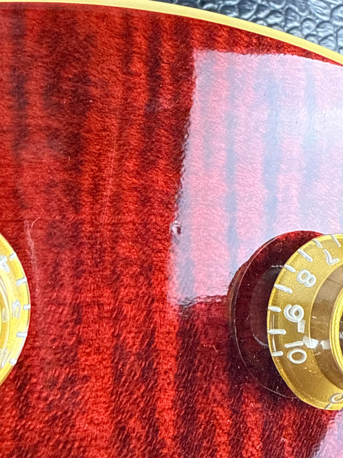 Gibson USA 50s Les Paul Standard Plus 2006 | Black Cherry Flametop Gold Hardware AA Top