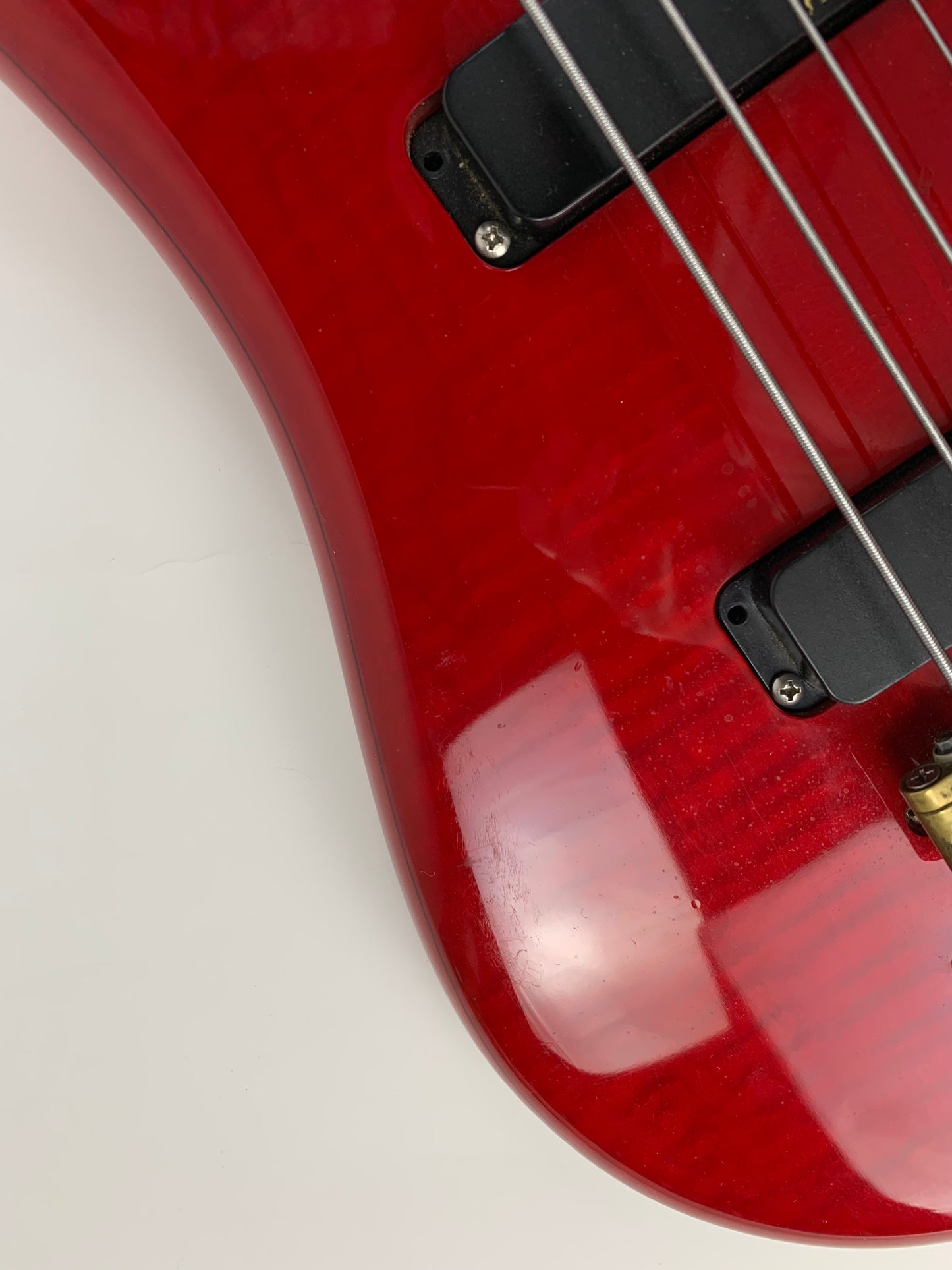 1992 Alembic Essence 4-string Bass Guitar in Transparent Red finish EXCELLENT QUALITY