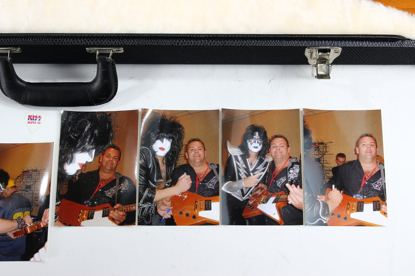 SIGNED BY KISS! 2009 Gibson '76 Reissue Explorer - Paul Stanley, Gene Simmons, Tommy Thayer, Eric Singer Autographs - Kiss Alive 35 Tour!