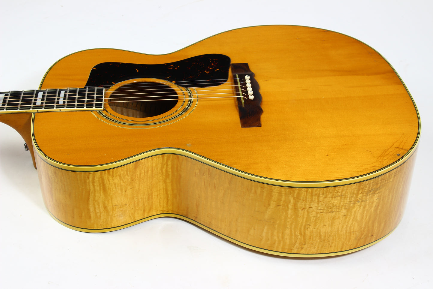 1968 Guild F-50 Natural Jumbo Flattop Jumbo Acoustic Guitar Figured Maple Vintage HOBOKEN MASTERPIECE