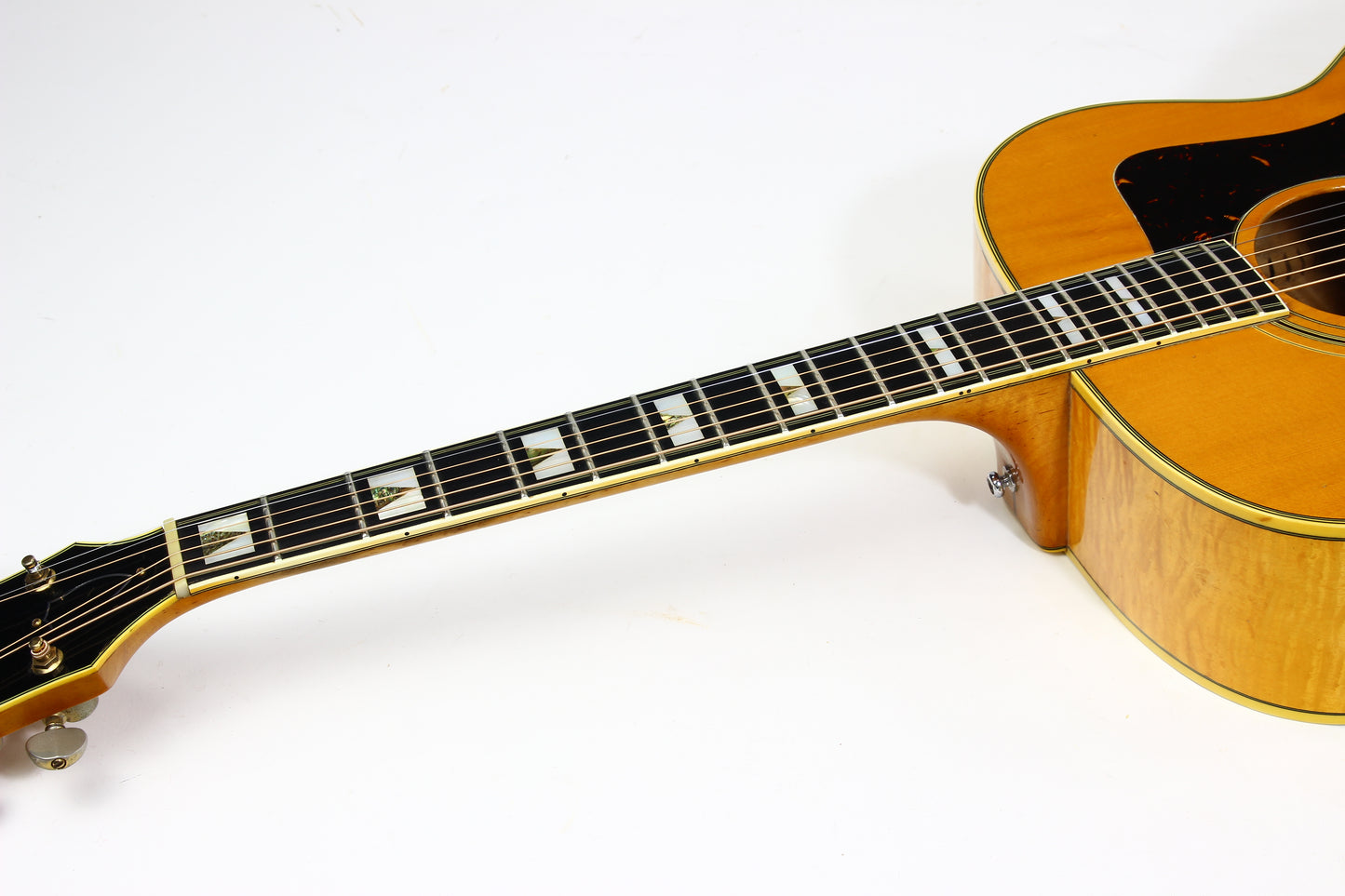 1968 Guild F-50 Natural Jumbo Flattop Jumbo Acoustic Guitar Figured Maple Vintage HOBOKEN MASTERPIECE