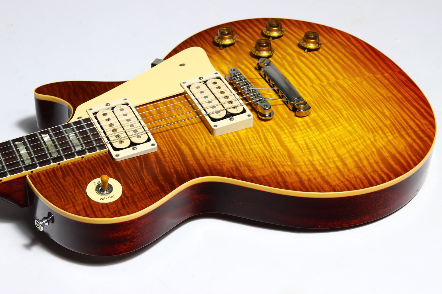 2025 Gibson Custom Shop '59 Les Paul Standard Historic Reissue 1959 R9 DOUBLE CREAM Tea Burst