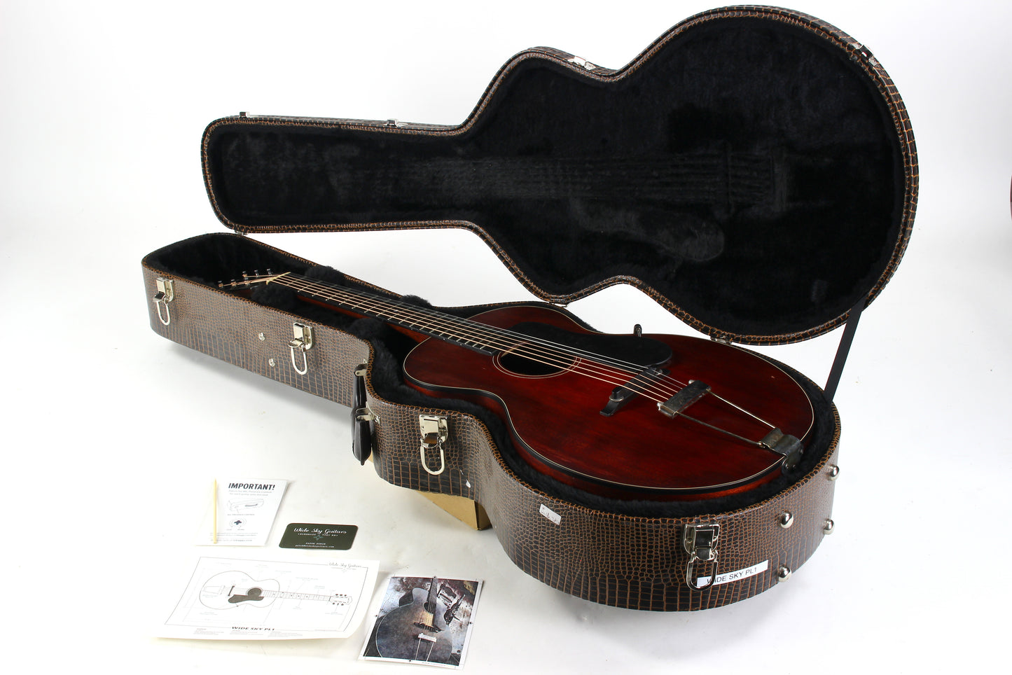 Wide Sky PL1 Acoustic & Electric Wide Sky PL1 Acoustic & Electric Guitar 2017 Unique Model Hand Rubbed Oil Finish2017 Unique Model Hand Rubbed Oil Finish