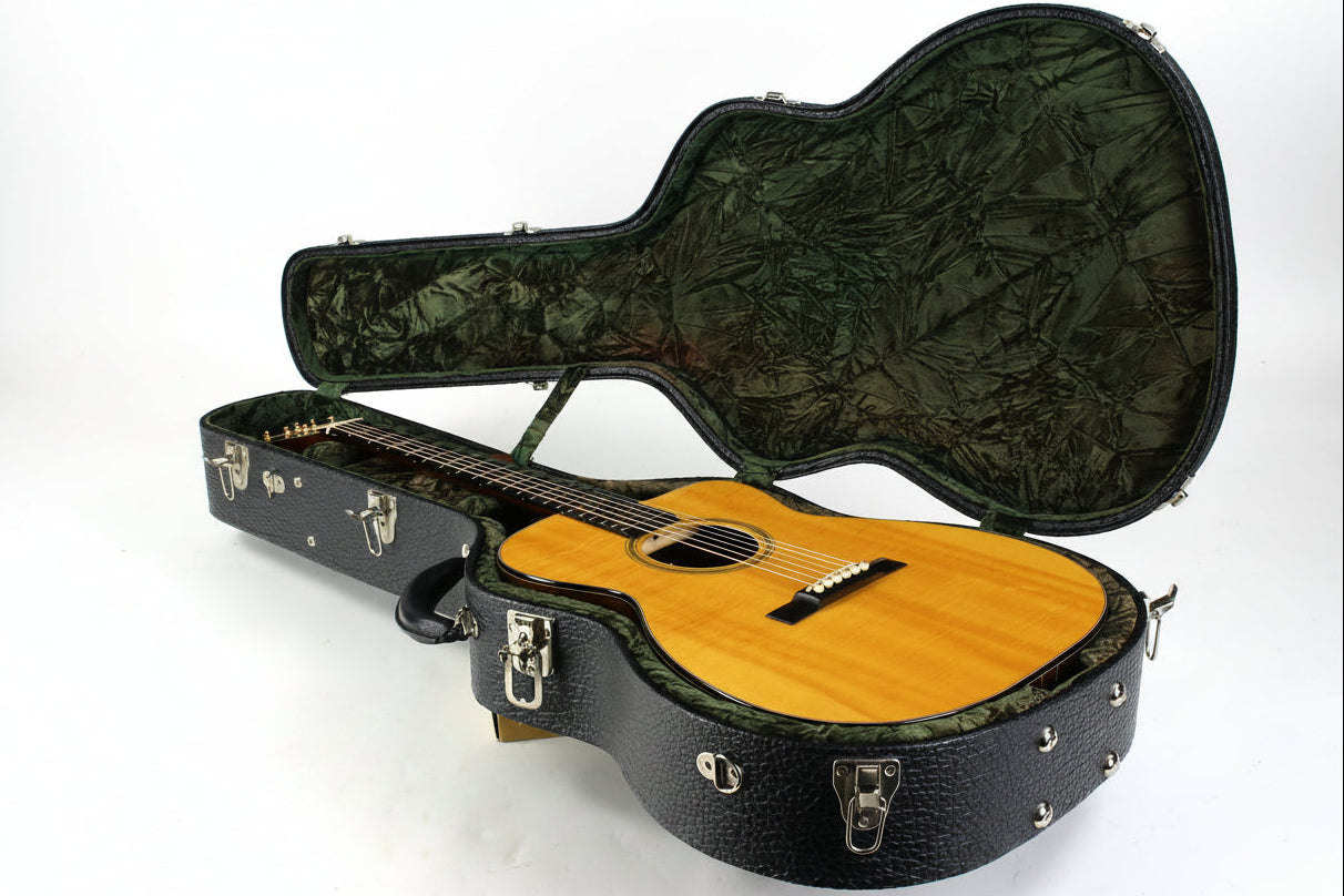 Bourgeois OM-C 2007 Cutaway Custom Acoustic Guitar - Adirondack  Indian Rosewood