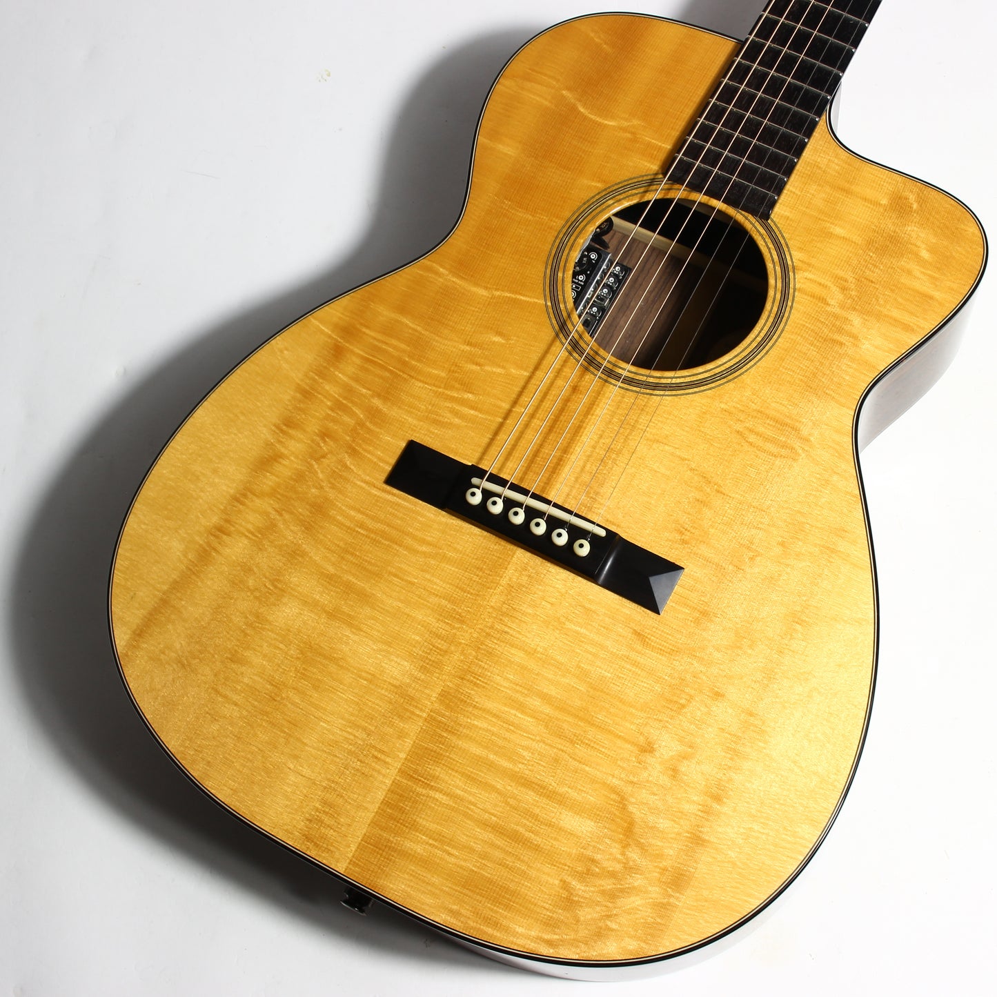 Bourgeois OM-C 2007 Cutaway Custom Acoustic Guitar - Adirondack  Indian Rosewood