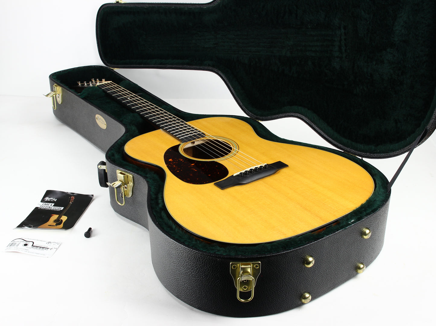 2020 Martin 000-18 Standard Series Left Handed Acoustic Guitar Reimagined