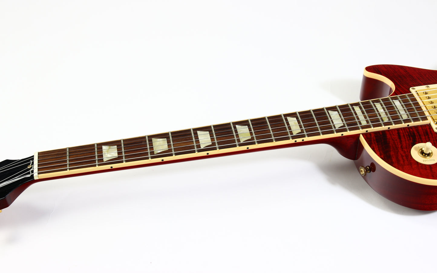 Gibson USA 50s Les Paul Standard Plus 2006 | Black Cherry Flametop Gold Hardware AA Top