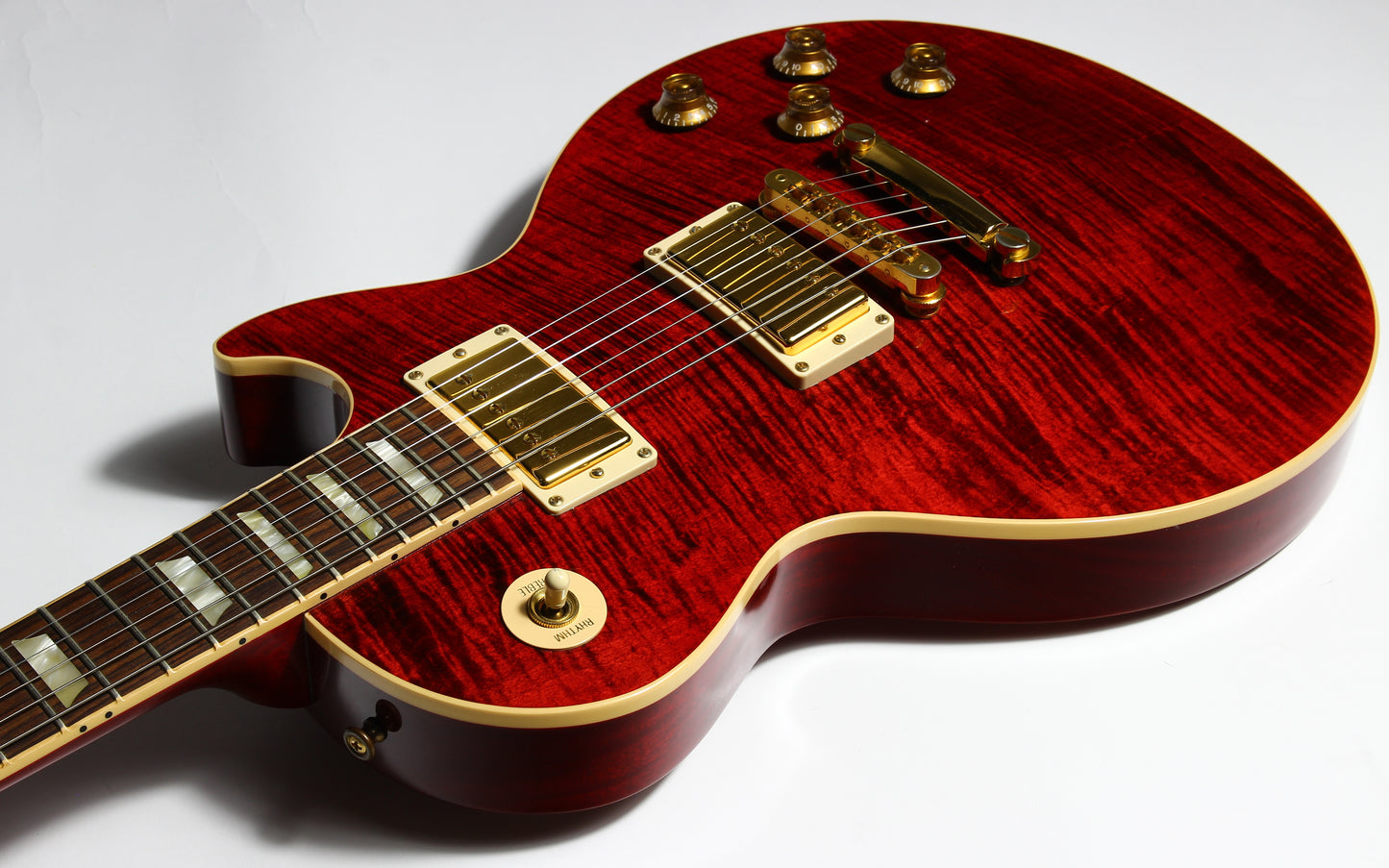 Gibson USA 50s Les Paul Standard Plus 2006 | Black Cherry Flametop Gold Hardware AA Top
